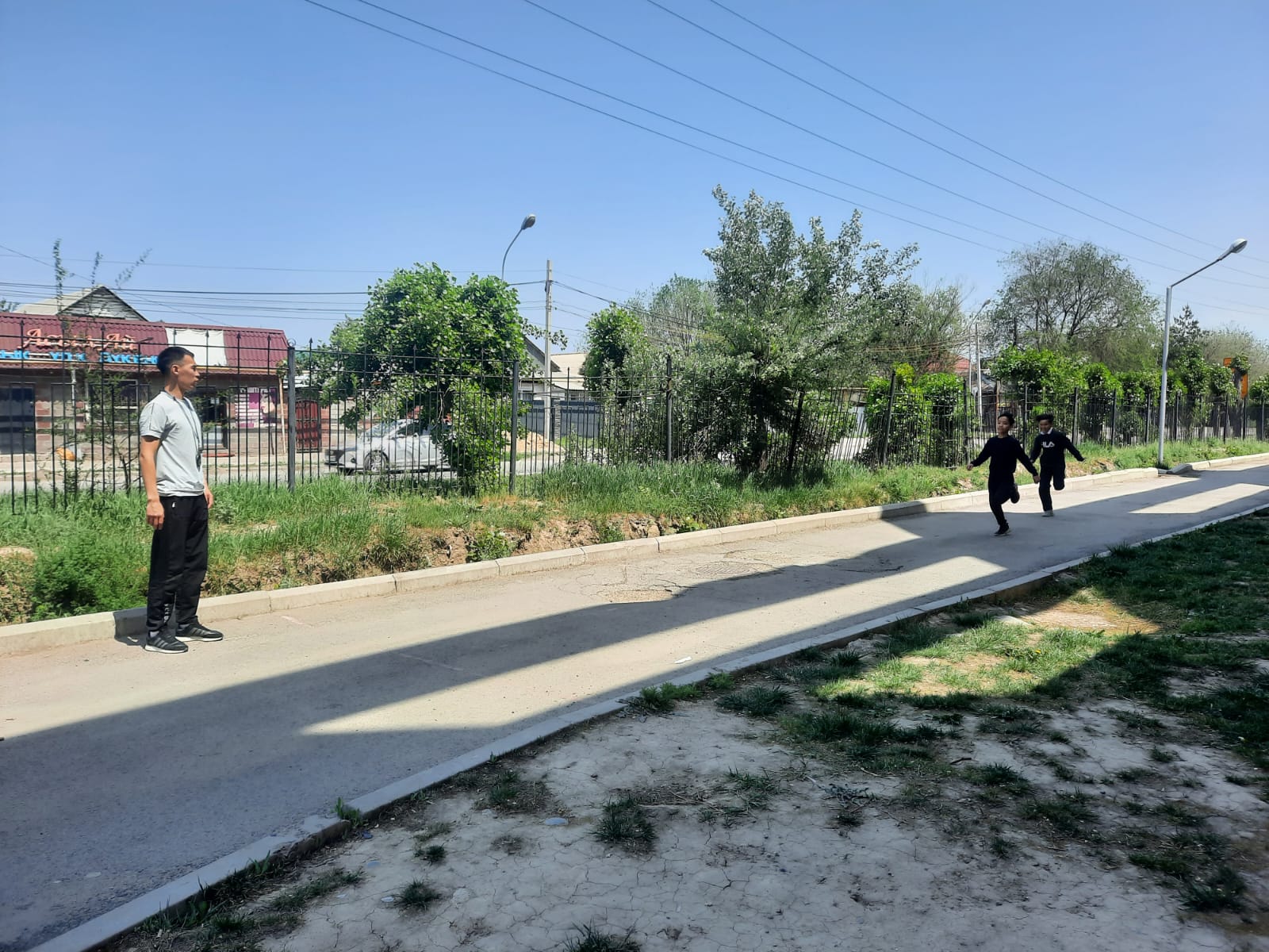 Ағзаның бейімділік қабілеттерін дамыту.Ұзындыққа бір орыннан секіру әдісі